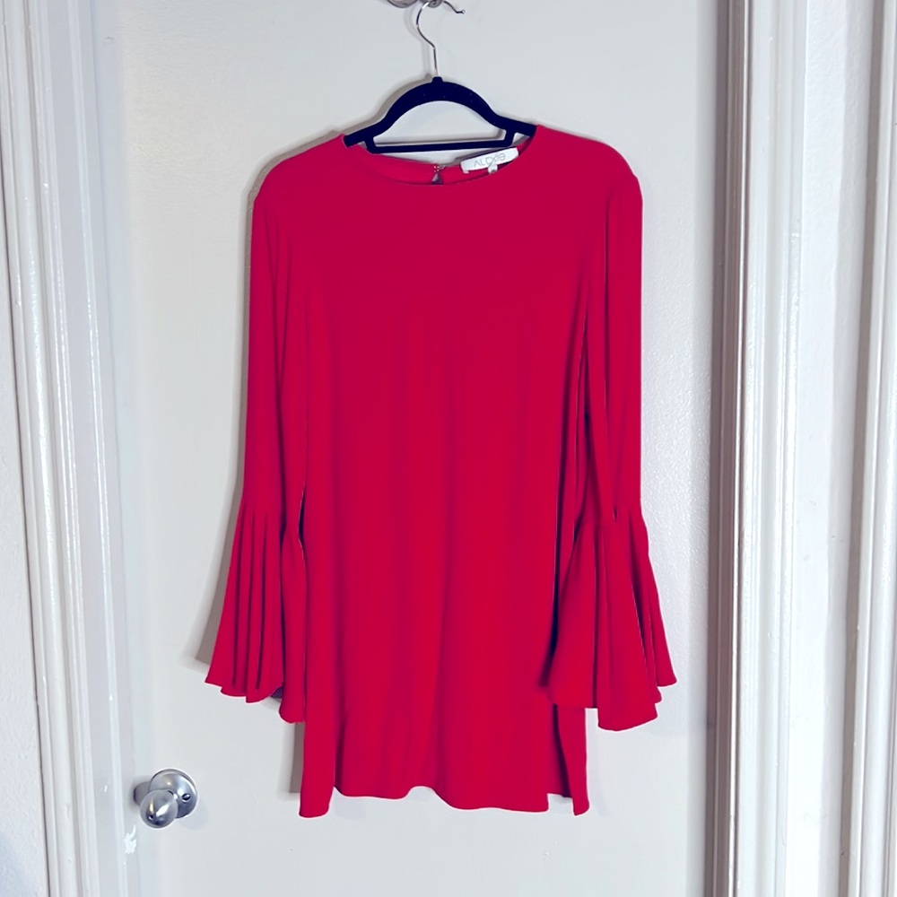 Alexis Dress - Red- size M;- great for xmas or new years(orValentine’s day)!